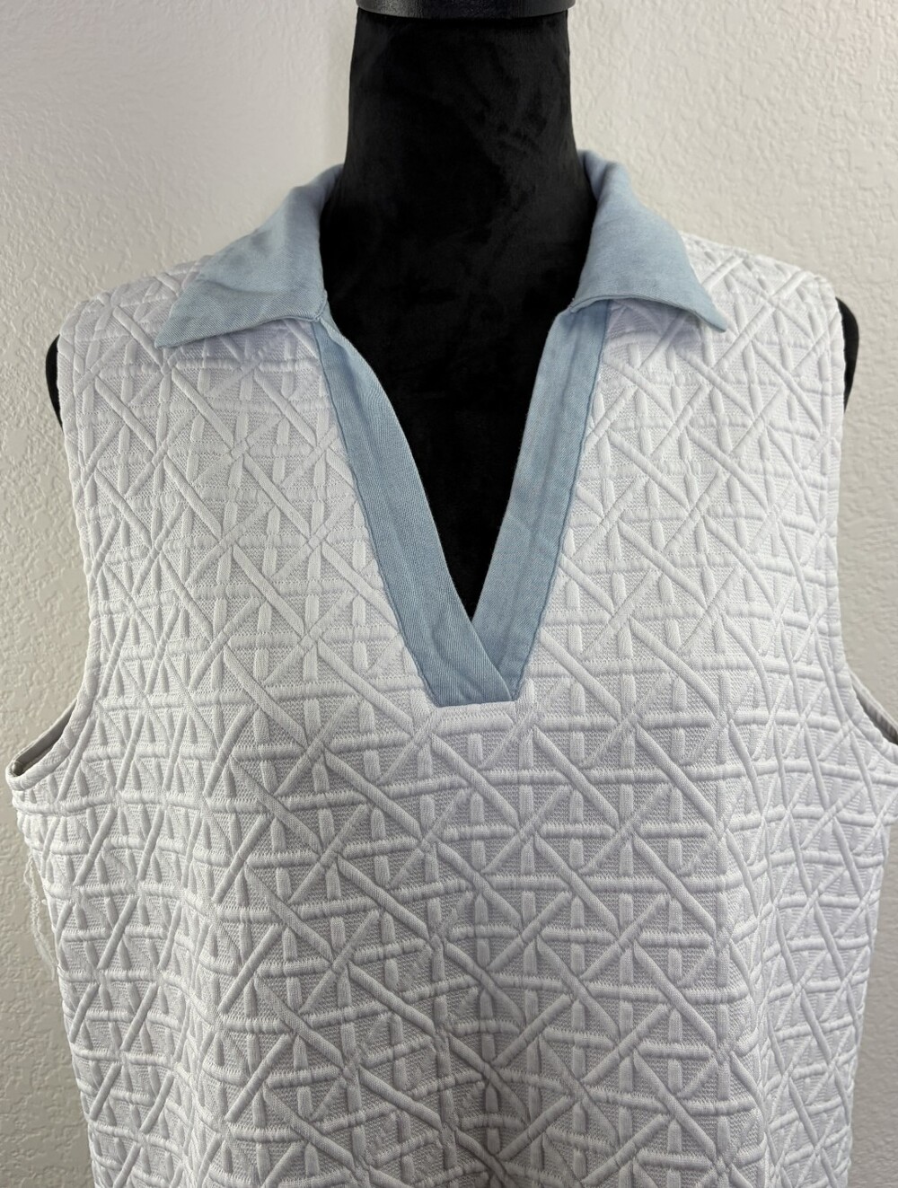 SSYS The Label Heidi white quilted sleeveless Ruffle Trim dress Large - Picture 3 of 14